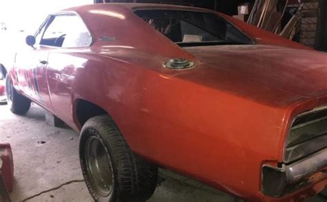 The game lets you perform amazing stunts by jumping on the ramps. General Lee Garage Find: 1969 Dodge Charger R/T