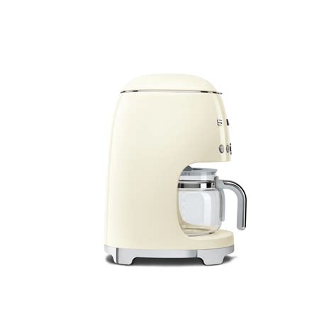You can choose from a variety of colors to match your kitchen theme. Buy Cream Drip Filter Coffee Machine | Smeg Philippines