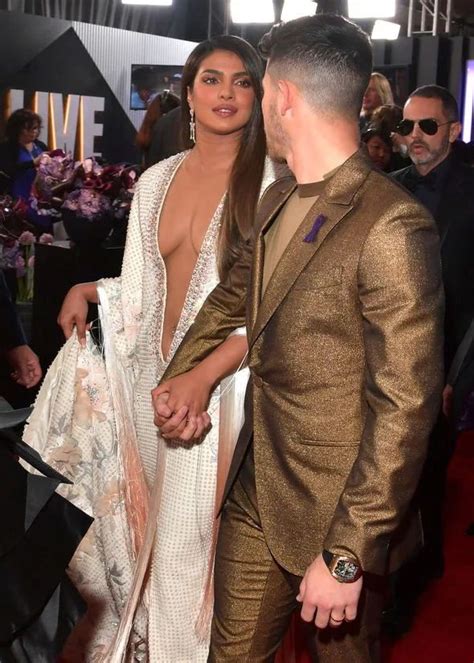 Recently in grammy awards dress, priyanka chopra made the most headlines among stars around the world at the 'grammy awards 2020'. Priyanka Chopra nearly spills out of Grammy Awards dress ...