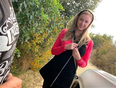 Er kommt nicht aus der türkei. AnnaMai: Mein erster FICK in der Öffentlichkeit! — MDH Stream