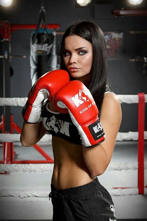 14 / 7 quatorze juillet стр. Sexiest femmes en maillot de boxe sexy