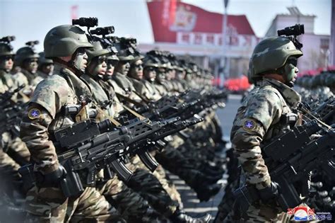 The xm29 oicw is the effective predecessor to the ospir. North Korean OICW at February 8th parade 2018 801x533