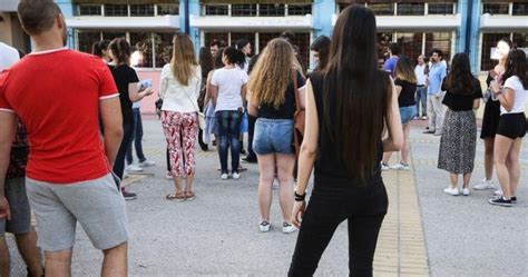 Δωρεάν βιβλία οικιακών και βιομηχανικών ηλεκτρολογικών εγκαταστάσεων. Τέλος τα κολάν, τα βαμμένα νύχια και τα σκισμένα τζιν από ...