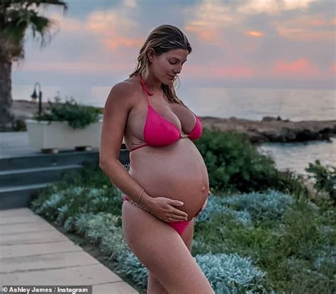 Can i bathe my baby if she has a fever : Pregnant Ashley James tells fans she has been for her flu ...