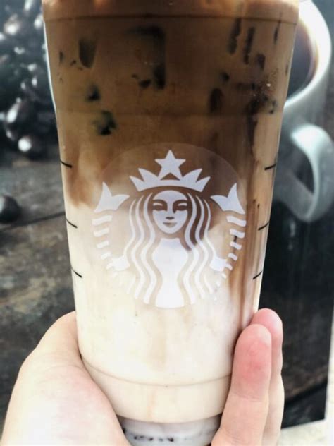 Like your favorite chocolate bar is frolicking among the clouds. This Starbucks Secret Menu Chocolate Mousse Macchiato Is ...