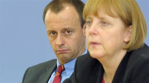 Friedrich merz se perfila como uno de los principales candidatos y el favorito para suceder a angela merkel al frente de la unión cristianodemócrata. Friedrich Merz und die offene Wunde der CDU