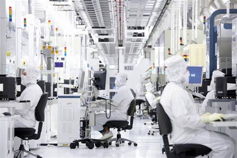 Globalfoundries dresden module one limited liability company & co. Globalfoundries: Produktion in 14 nm soll angelaufen sein