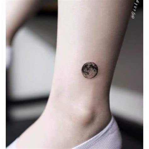 Weitere ideen zu vollmond ritual, ritual, vollmond. Pin von Maaa Huyennn auf tatoos | Vollmond tattoo, Tattoo ...