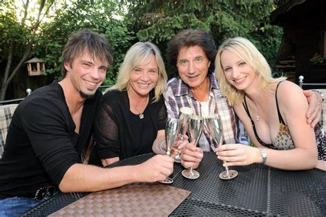 Sohn paolo wurde noch bekannter. Olaf der Flipper & Pia Malo: Olaf's Familie