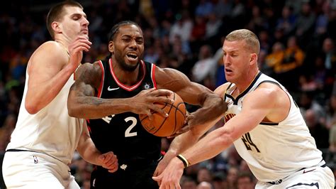 The clippers would much rather have him on the floor than sitting in the stands waving his hands or shouting. Kawhi Leonard Hands / Kawhi Leonard Reminds Everyone How ...