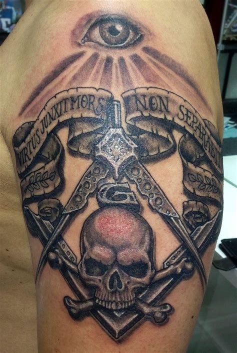 Some of the artwork i've seen is absolutely stunning. Masonic-Shoulder-2.jpg (643×960) | Masonic tattoos ...