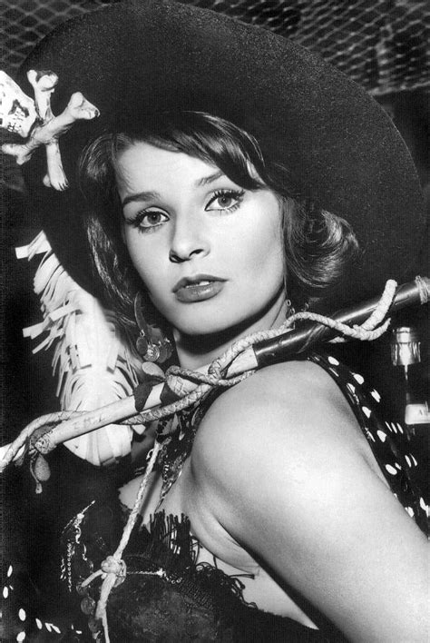 Marl:bürgermeister werner arndt begrüßt senta berger bei der verleihung des grimme preises 2010. Senta Berger