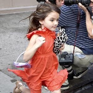 Suri cruise is daughter katie holmes and tom cruise. Suri Cruise obsessed with this child | Outfits for teens ...