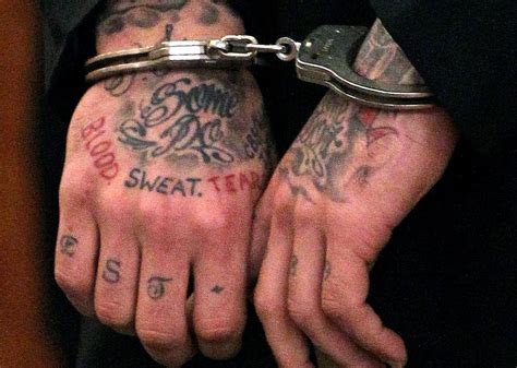 Похожие запросы для hernandez tattoo. Patriot Hernandez among those whose tattoos interest ...