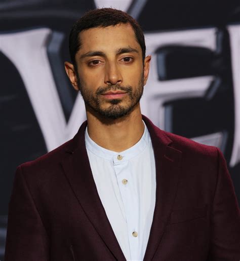 Riot (riz ahmed) makes his move, but venom (tom hardy) is there venom cast makes each other laugh so hard with tom hardy, riz ahmed, michelle williams, jenny slate. Riz Ahmed Picture 19 - The World Premiere of Venom