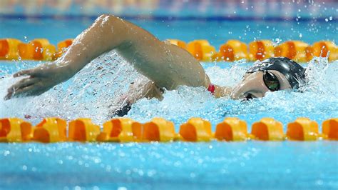 In 2001, alan webb ran 3:38.26 in the 1500 meters en route to setting the 3:53.43. Katie Ledecky Sets World Record in 1,500-Meter Freestyle ...