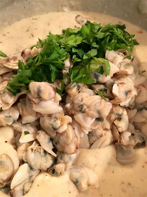 I can't wait until my husband gets home to have. Chunky New England Clam Chowder | Clam chowder, Chowder, Clams