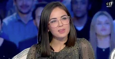 Maybe you would like to learn more about one of these? Voilà comment Agathe Auproux a été recrutée par Cyril Hanouna