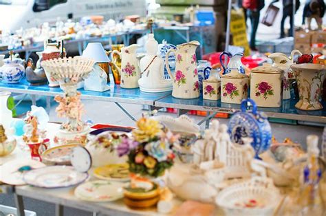 Find all the garage sales, yard sales, and estate sales on a map! Set up a pretty yard sale display for maximum profit ...