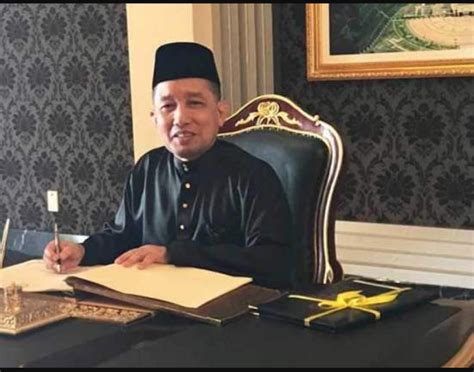 İdrus bin azizan harun (jawi: Tan Sri Idrus Harun is the new AG