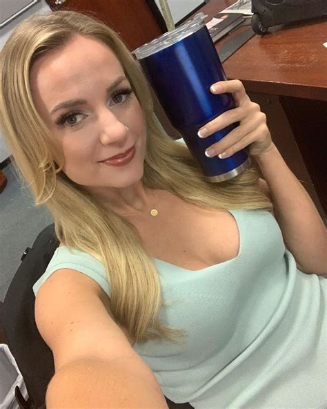 Ivory hecker did not kill herself. FOX 26 Houston Newsbabe Ivory Hecker : newsbabes