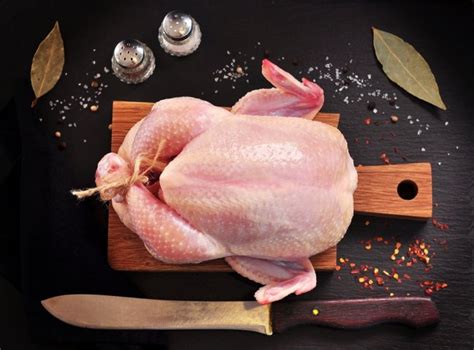 Atau pembeli memesan daging ayam yang kemudian oleh penjual diantar ke pembeli. Ragam Rekomendasi Mesin Pemotong Ayam untuk Menghasilkan ...