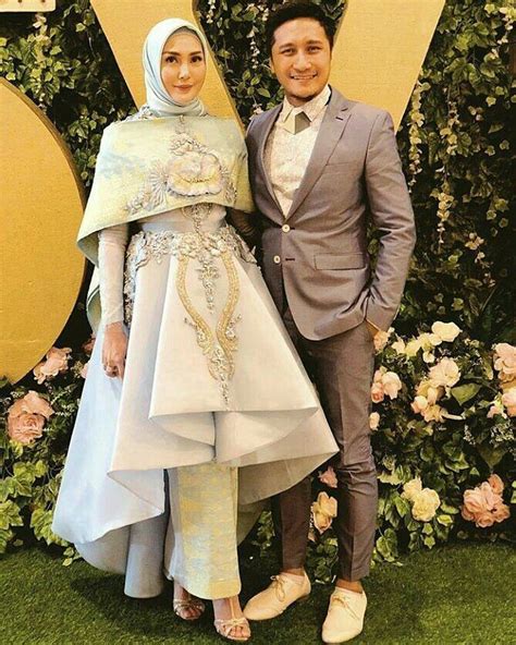 Gaun pengantin memang penunjang untuk menciptakan penampilan tersebut. Pin di INFO AKTUAL