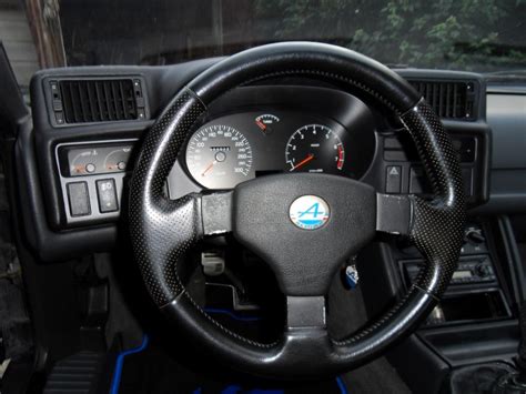 Une résurrection qui cherche à pérenniser les qualités de légèreté, de compacité et d'agilité du modèle originel de 1962 tout en. A VENDRE ALPINE A610
