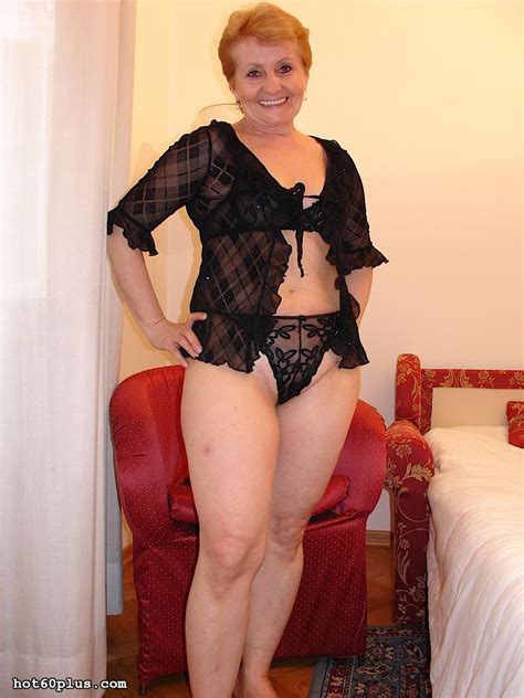 Banging the bookworm granny 7 min. Sex mature 60 xxl - Outdoor - XXX photos