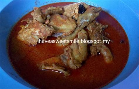 Masukkan halia bawang merah bawang putihserai buah pelaga kulit kayu manis bunga lawang dan bunga cengkih. Resipi Gulai Ayam Kampung - Resepi Bergambar