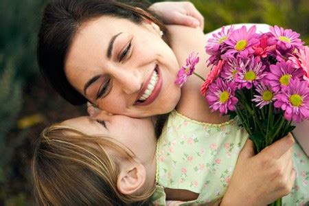 El 8 de mayo de 1949 era el segundo domingo de mayo y en la alemania ocupada por los aliados («trizone») sí se celebra el día de la madre. Día de las Madres | República Dominicana