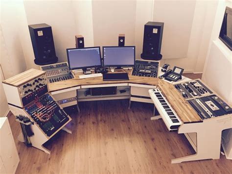 The perfect music studio desk | Studio desk, Music studio room, Home ...