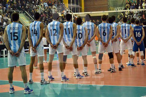 Some volleyball clubs are widely recognizable by certain combinations of colors on their jerseys worldofvolley gives you insight in some of the most attractive volleyball jerseys, both male and. Solo Vóley