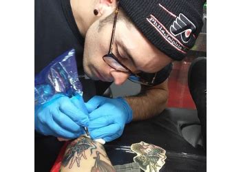 The epicenter of tucson's offbeat culture, 4th avenue is where to go if you're in search of something weird, loud, eccentric or crazy. 3 Best Tattoo Shops in Tucson, AZ - Expert Recommendations