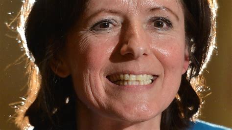 Die strategie ihrer spd, im wahlkampf alles auf die beliebte regierungschefin zu setzen, ist voll aufgegangen. Ministerpräsident: Malu Dreyer gratuliert neuem ...