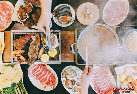 Celebrate this festive season with family and friends, indulge in an authentic dining experience featuring malay cuisine and food specialties from the jalan. 8 Restaurants Where You Can Eat Steamboat Under RM50 in ...