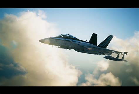 The super hornet carries 33. F/A-18 super hornet iz filma "Top Gun: Maverick ...