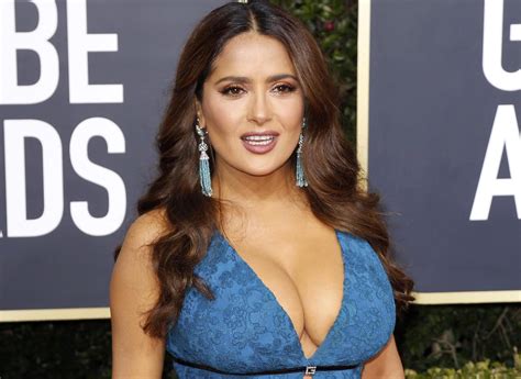 Her father's of lebanese descent & her mother's of mexican/spanish ancestry. Salma Hayek lo vuelve a hacer, aparece mojada y ...