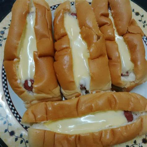 Sebenarnya banyak juga resepi yang datang dari roti ini. RESEPI ROTI STEAM HOTDOG CHEESE - KOMPILASI HIMPUNAN RESEPI