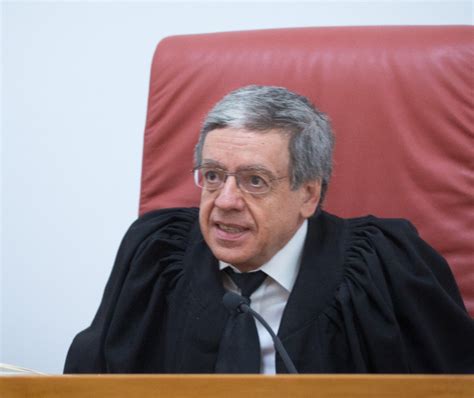 על תפקיד היועץ המשפטי לממשלה i כנס לרגל פרישתו של המשנה לנשיאת בית המשפט העליון השופט אליקים רובינשטיין i. חוק יסוד האינטואיציה: השופט מני מזוז מציג לנו אקטיביזם ...