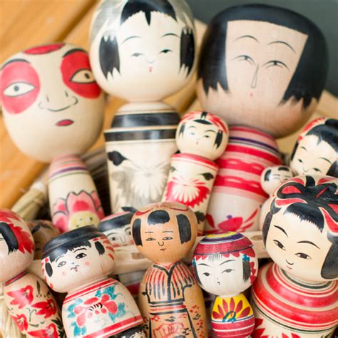 Kokeshi are filled with a warmth that only wood can provide. Japońskie drewniane laleczki kokeshi. | Japoland