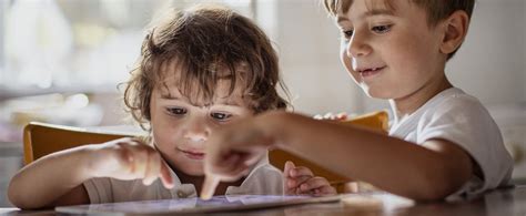 When to Give Parenting Advice | POPSUGAR Australia Parenting