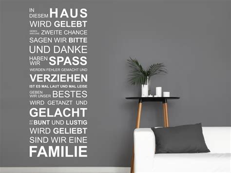 Schöne dekoration, nicht nur für den eingangsbereich ihrer wohnung.das wandtattoo in diesem haus. Wandtattoo In diesem Haus wird gelebt | Tolle Ideen ...