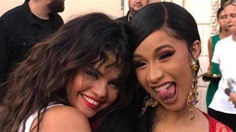 On friday, august 7, cardi b released the music video for her new single wap featuring rap's current it girl, megan thee stallion. Selena Gomez & Cardi B New Song "Taki Taki" Has Fans ...