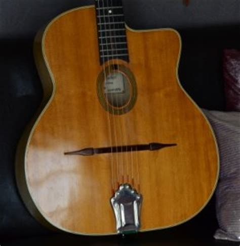 Akustische gitarre favino zu verkaufen. annonce gratuite N# 10447 - Guitare manouche de Jacques ...