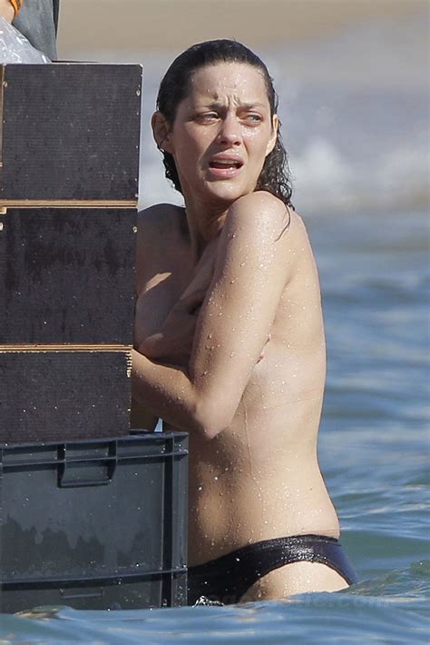 Watch fakeagent oscar winning boobs! SNEAK PEEK: Marion Cottilard: "Rust and Bone"