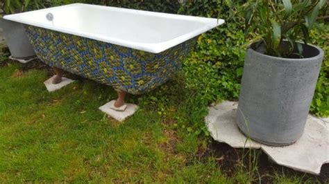 Check spelling or type a new query. Badewanne im Garten - A Tub in the Garden | mamaviola