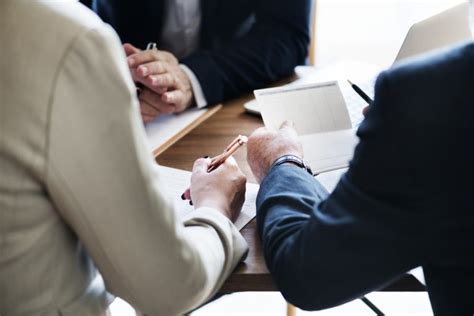 Läuft ihre finanzierung allerdings in weniger als einem jahr aus, lohnt sich ein forward darlehen kaum. Wie beantrage ich ein Forward Darlehen? - Finanzmakler ...