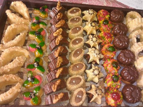 ‫حلويات اللوزز - حلويات و مملحات مغربية | Facebook‬