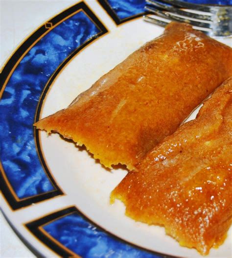 Puerto rican homes are decorated with greenery, often with branches from palm trees as well as christmas decorations similar to those in the usa like christmas trees (normally artificial). Island Bites: Puerto Rican Pasteles de Yuca | Pasteles ...